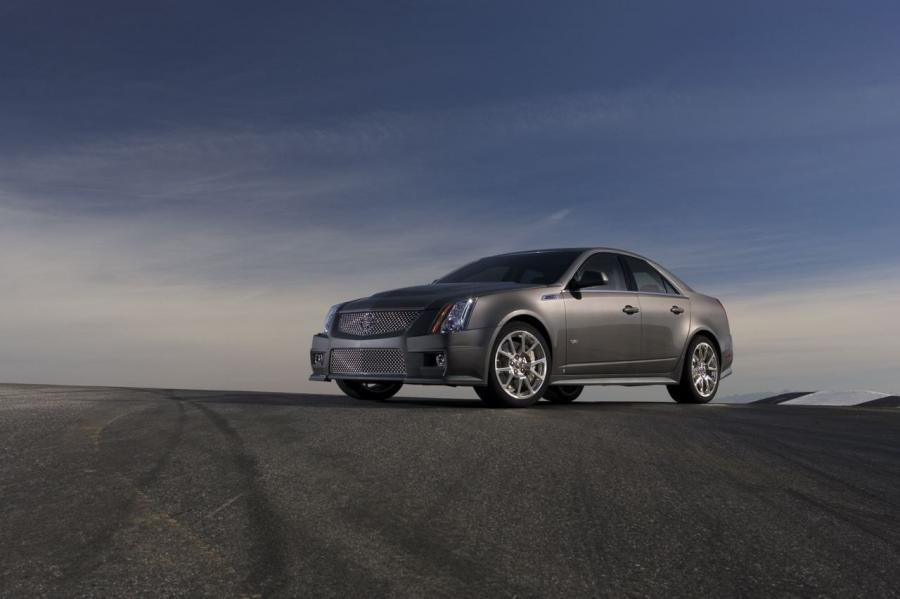  Cadillac CTS-V Coupe 2010 года  (фото 8 из 315)